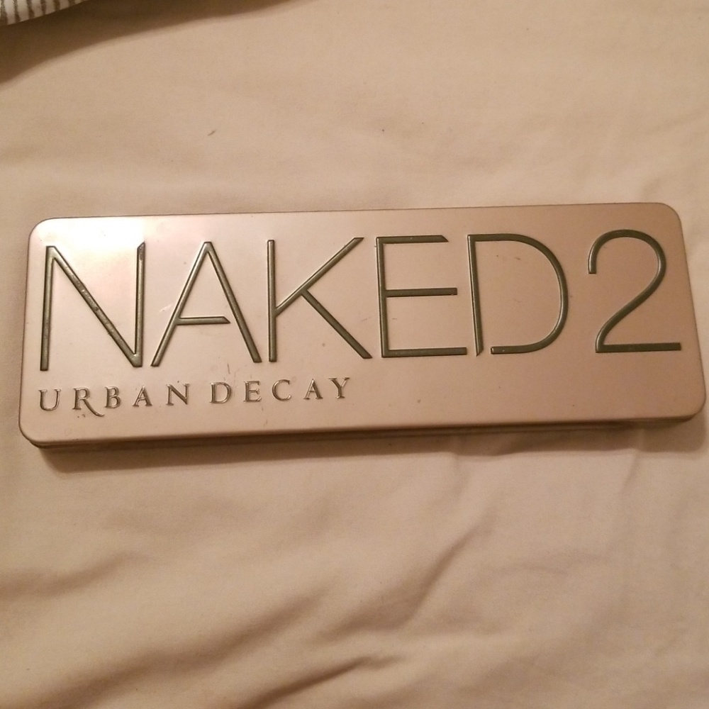 Urban Decay Naked 2 Eyeshadow Palette